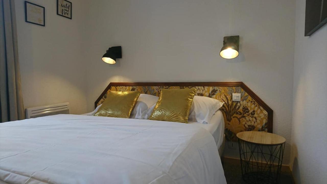 Hotel Les Deux Porches Verrieres  Luaran gambar